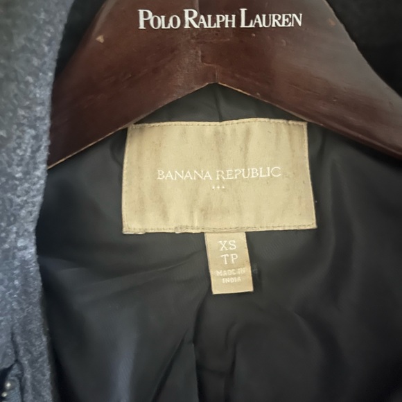 Charcoal grey Banana Republic fall coat - Picture 2 of 3